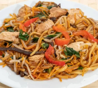 Chicken Chowmein Half