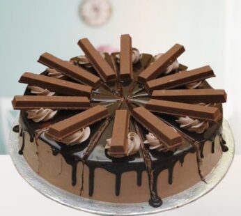 KitKat Chocolate Cake