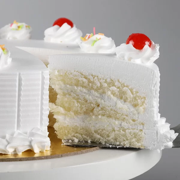 Fresh Vanilla Cake - Image 5