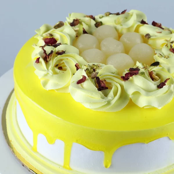Vanilla Cream Cake With Rasgulla - Image 5